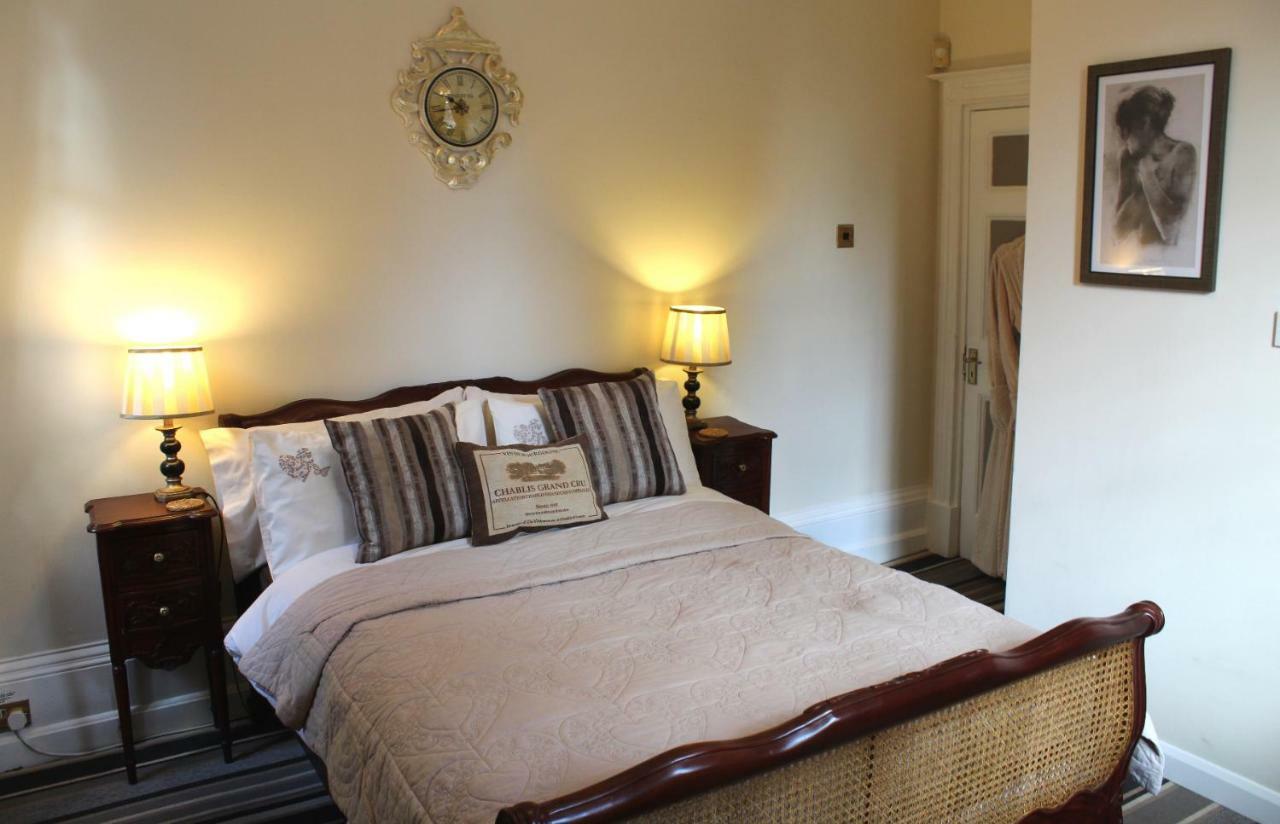 Holly House Bed And Breakfast And Apartments Hereford Ngoại thất bức ảnh