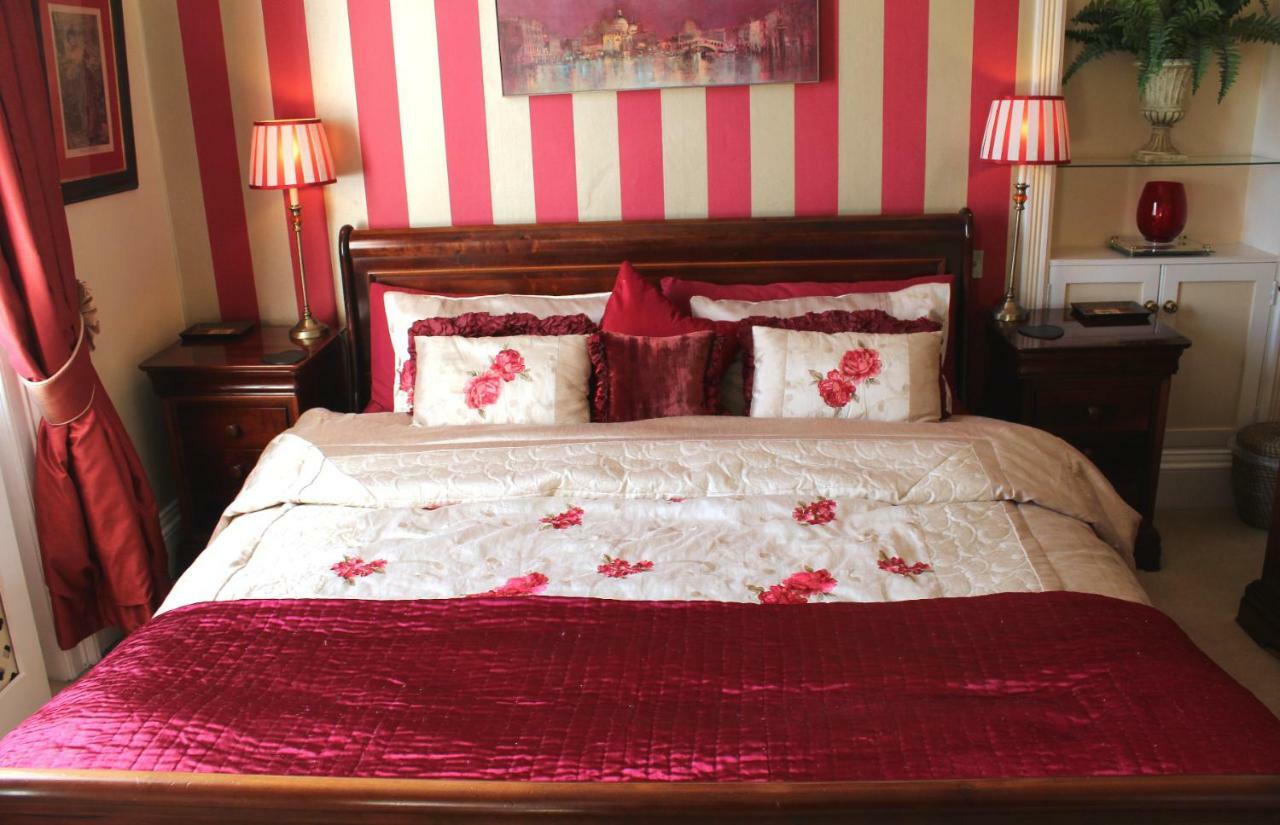 Holly House Bed And Breakfast And Apartments Hereford Ngoại thất bức ảnh