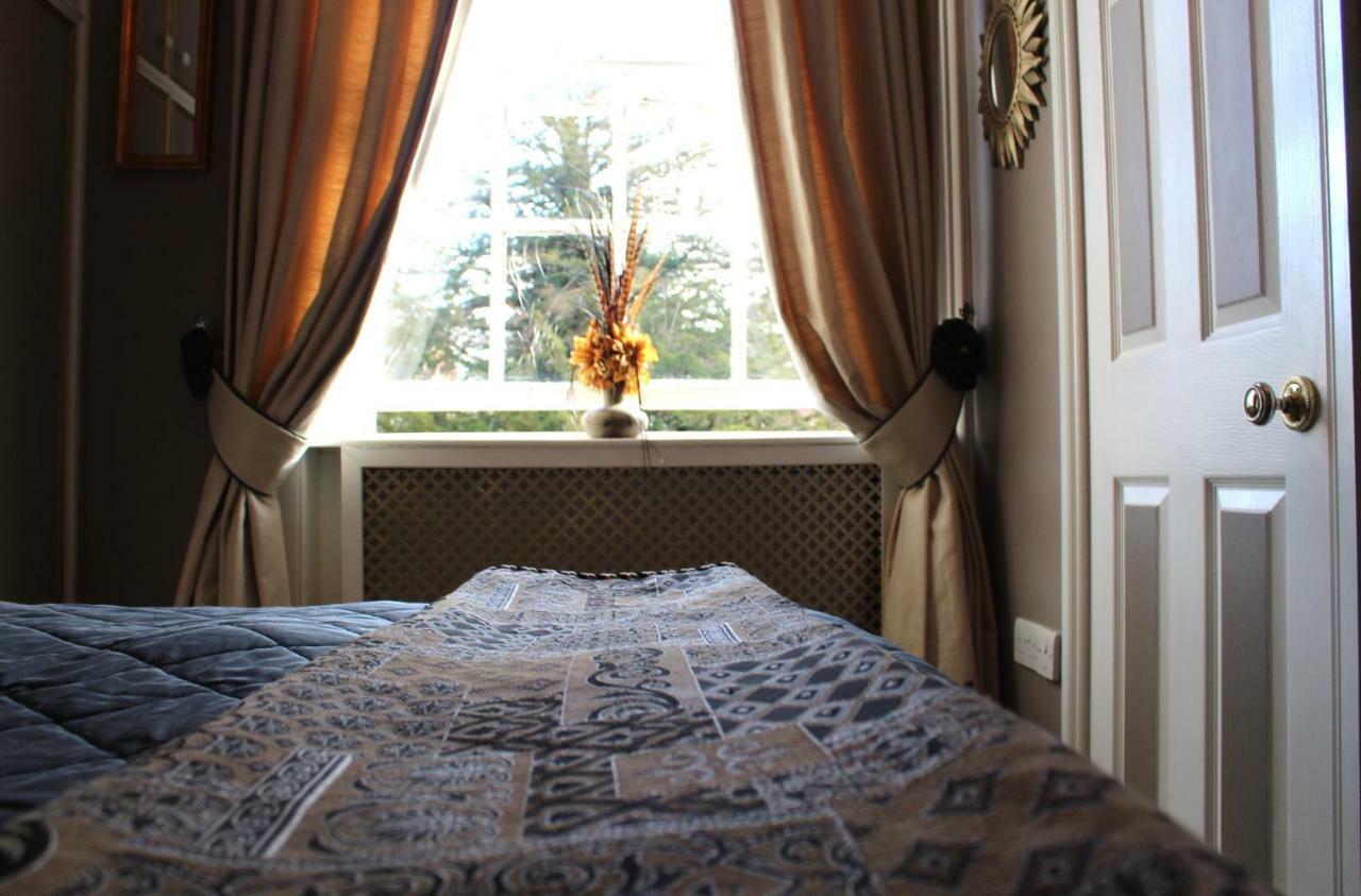 Holly House Bed And Breakfast And Apartments Hereford Ngoại thất bức ảnh
